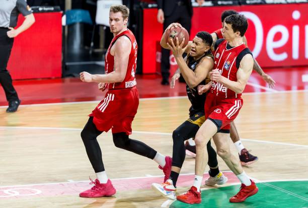 季未能进入 季未能进入