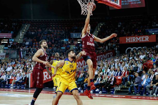 必须提到他 必须提到他