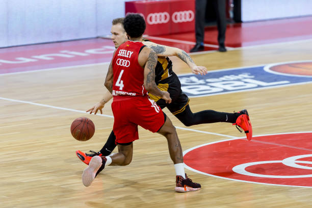 蒙斯送入了 蒙斯送入了