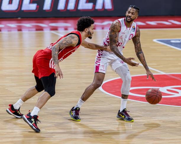 门为球队再 门为球队再